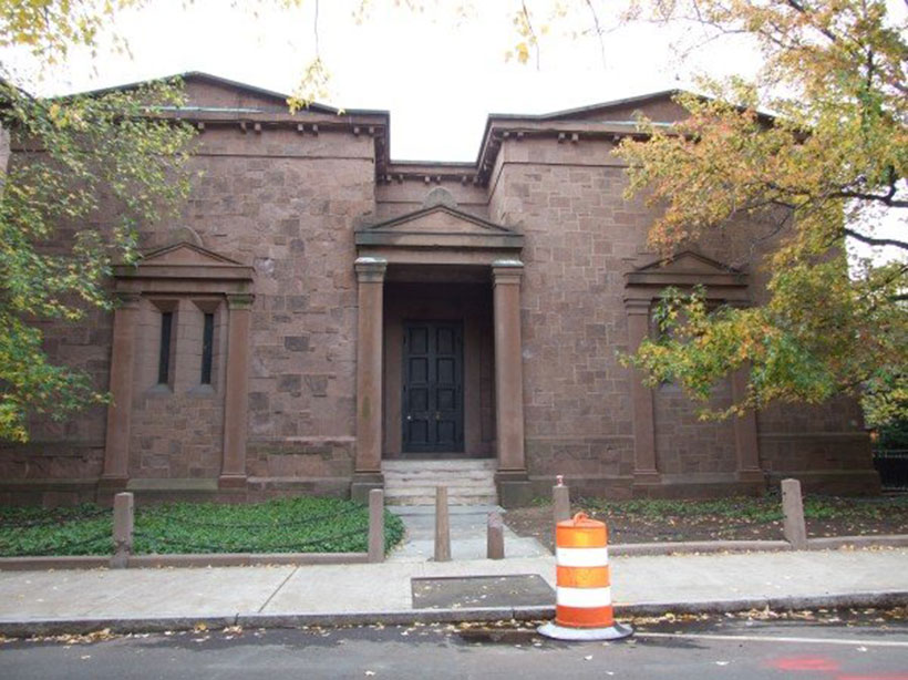 Edificio sede Skull and Bones. Yale.