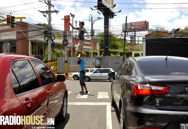 MARABARISTAS_RADIOHOUSE (1)
