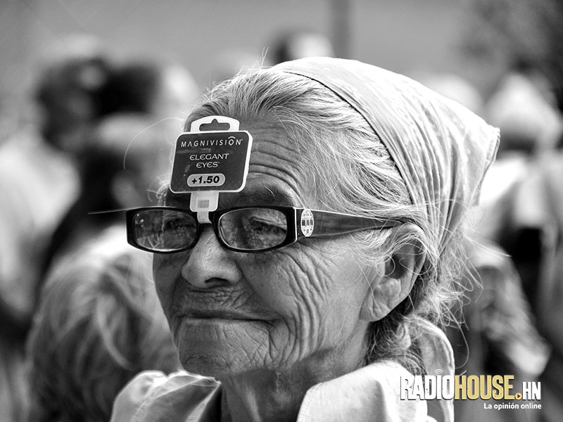 ADOPTA_UN_ABUELO_radiohouse (10)