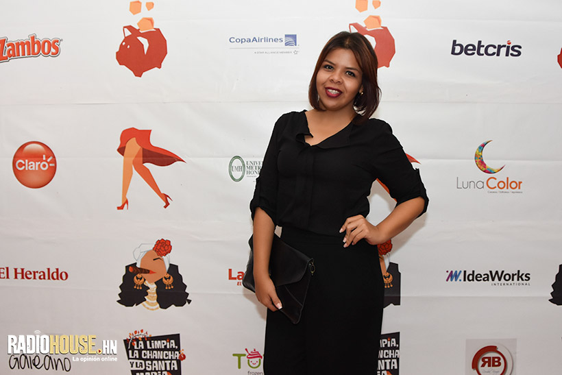 alfombra-roja-estreno-la-limpia-radiohouse-9