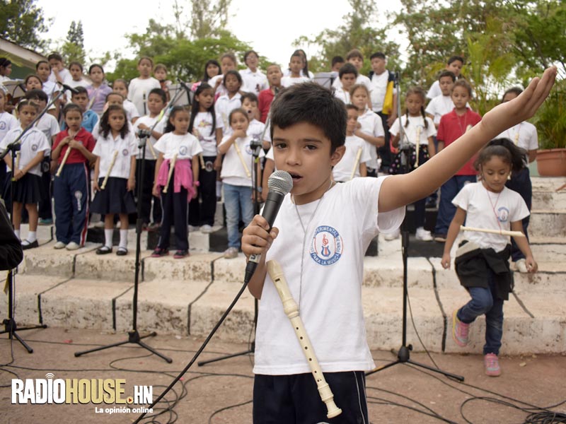 ESCUELA ESPERIMENTAL DE MUSICA (94)
