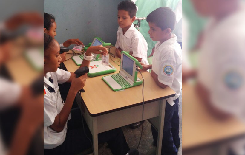 Voto_electronico_Honduras_Escuela_3