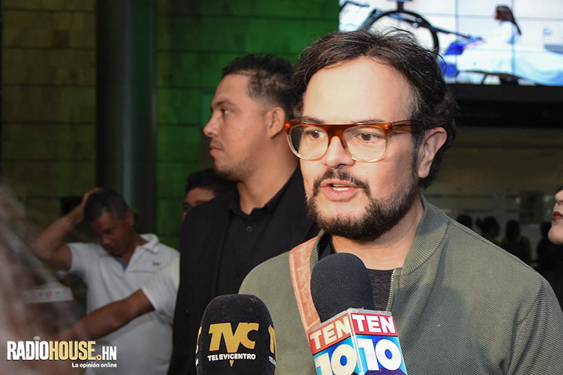 aleks-syntek-radiohouse-3