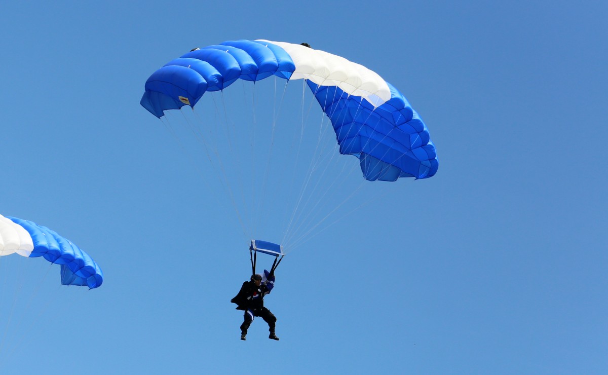 SALAZAR EN EL AIRE