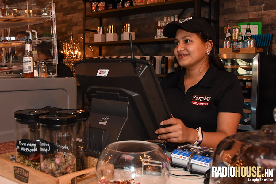fanburger-y-cafetano-radiohouse-18