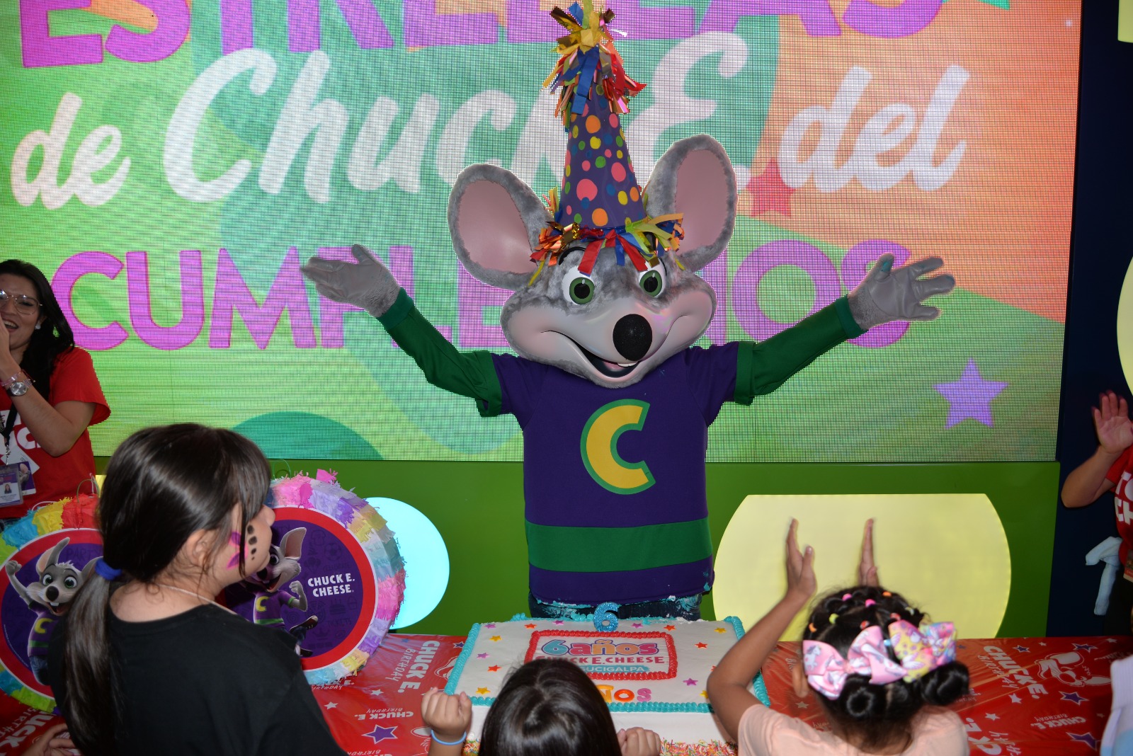 multiplaza-chick-1-3-radiohouse