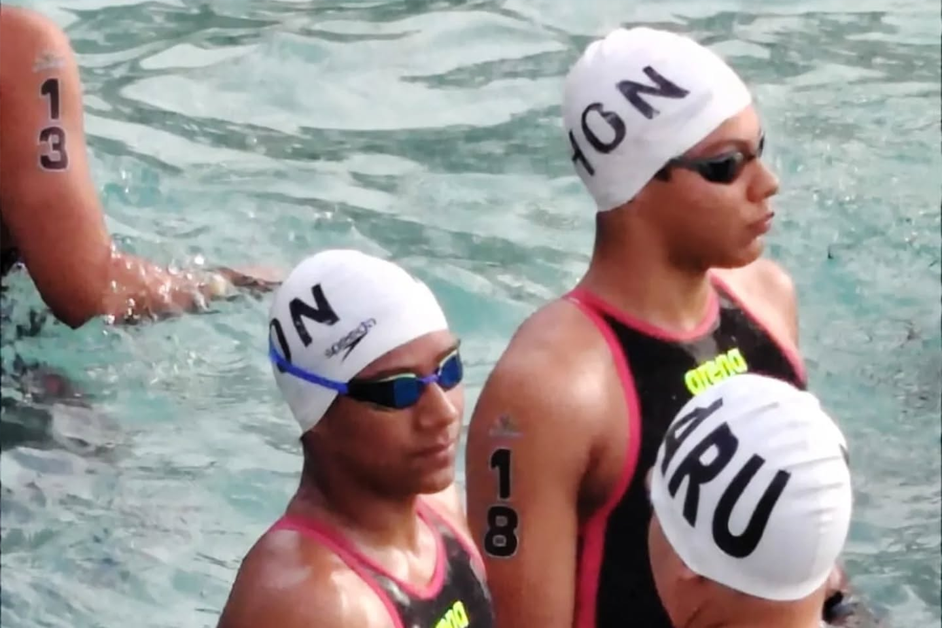 Nadadores Hondureños en Aruba | Honduras.com